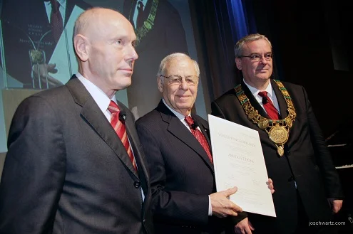 Amitai Etzioni آمیتای اتزیونی