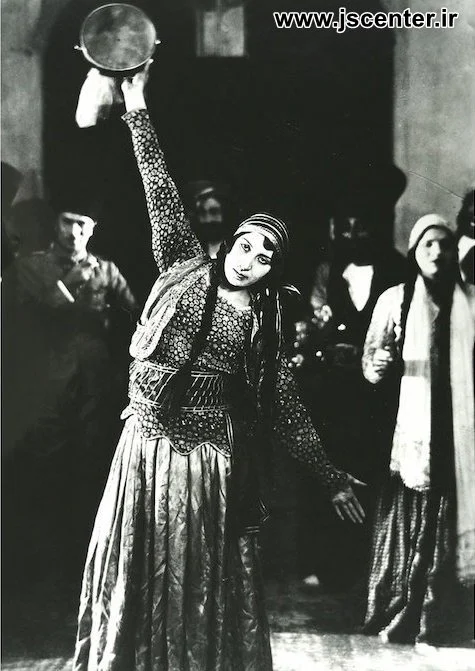 روح‌انگیز سامی‌نژاد در فیلم دختر لر