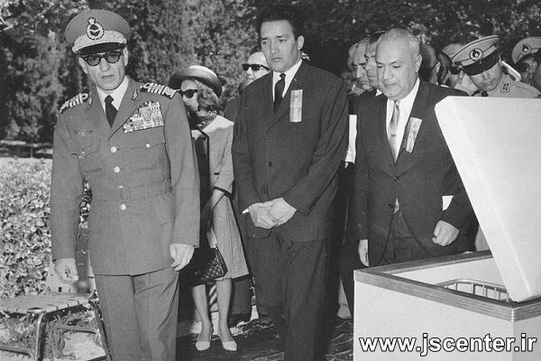 علینقی عالیخانی محمدرضا پهلوی حبیبالله القانیان