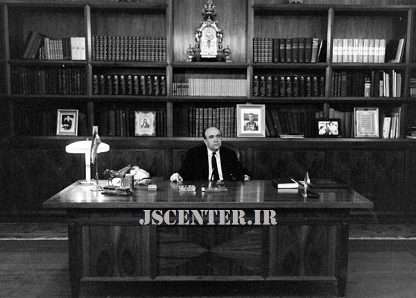 امیرعباس هویدا فراماسون