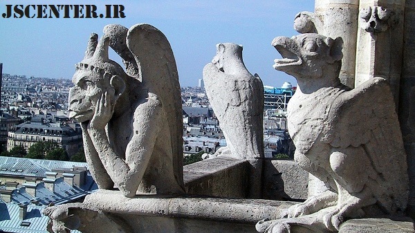 مجسمه اجنه و شیاطین بالدار در کلیسای جامع نوتردام